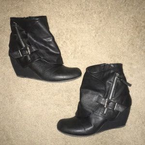 Blowfish black wedge boots